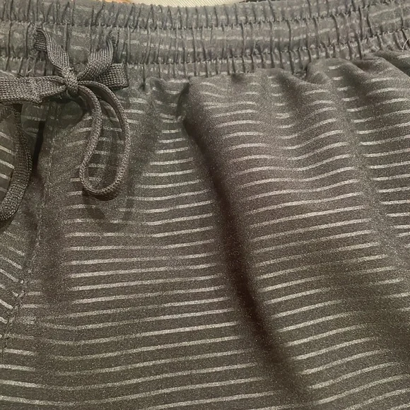 ❗️BUNDLE SALE 4 for $20✨HP✨Activewear Shorts FREE Cap - Picture 4 of 9